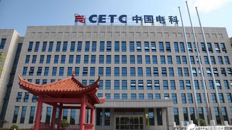 肖特基二极管与普通二极管：价格差异背后的技术考量**
